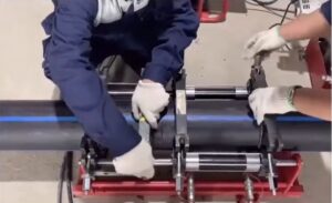 Gá lắp và cân chỉnh ống